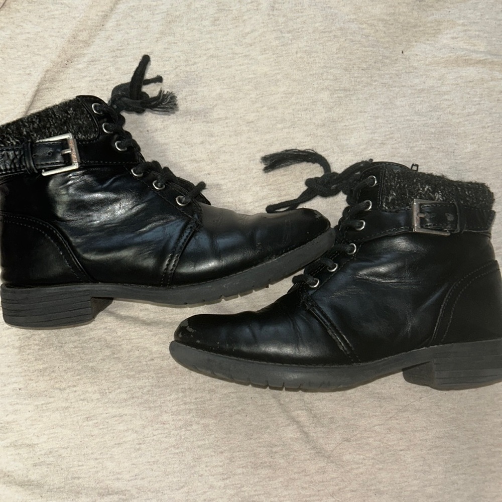 Girls boots